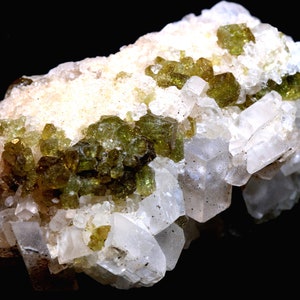 231.40CTS TOURMALINE NATURAL ROUGH