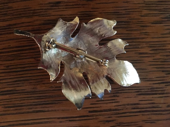 Enamel Leaf Pin - image 2