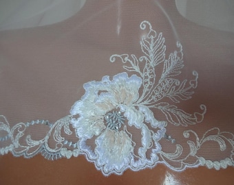 Élastique brodé en dentelle de tulle, bordure en dentelle, garniture en dentelle brodée, stretch, crème, ivoire avec pierres Swarovski de 25 cm de large