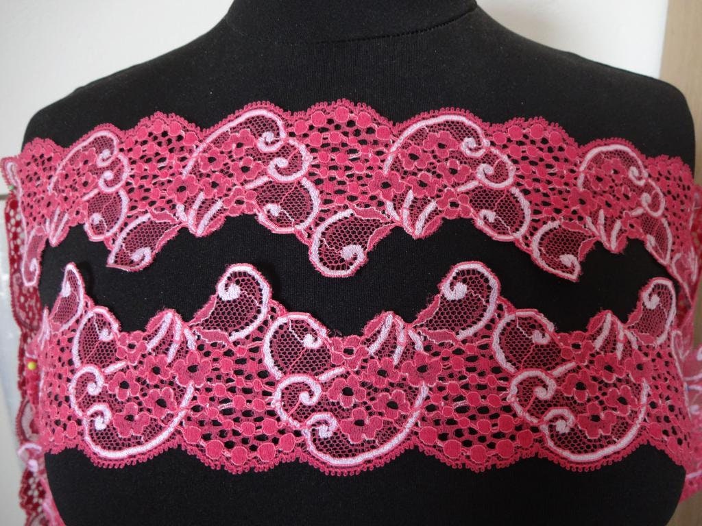 Red Leaver Lace -  UK