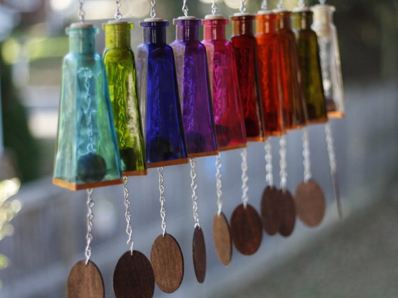 Glass Wind Chimes Made From Pyramid Shaped Bottles Hand Cut - Make Chinese Glass Wind Chimes Glass Wind Chimes Made From Pyramid Shaped Bottles Hand Cut - Make Chinese Glass Wind Chimes