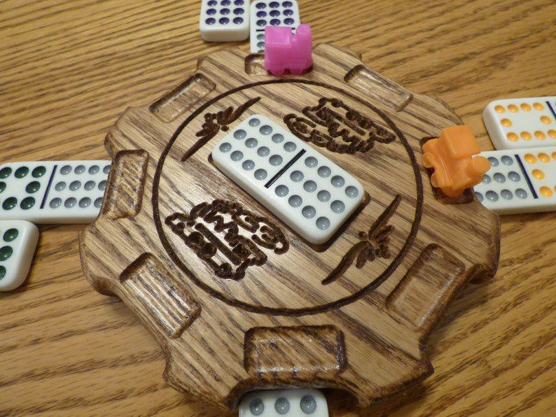 IG19O - Mexican Train Hub with Locomotives and pockets carved in Solid Oak