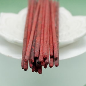 Amber Hand Rolled Natural Incense Sticks