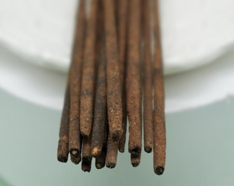 Frankincense & Rose Handgerollte natürliche Räucherstäbchen