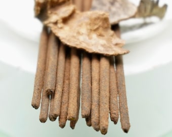 Karnak Hand Rolled Natural Blue Lotus, Jasmine & Oudh Incense Sticks