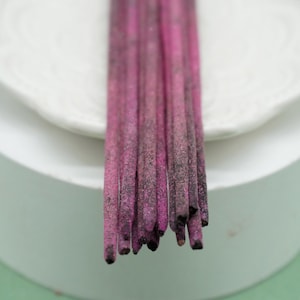 English Rose Hand Rolled Natural Incense Sticks