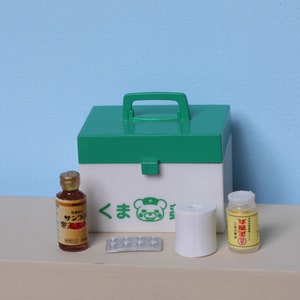 1:6 Scale First Aid Kid Medical Medicine Dollhouse Miniatures - Etsy