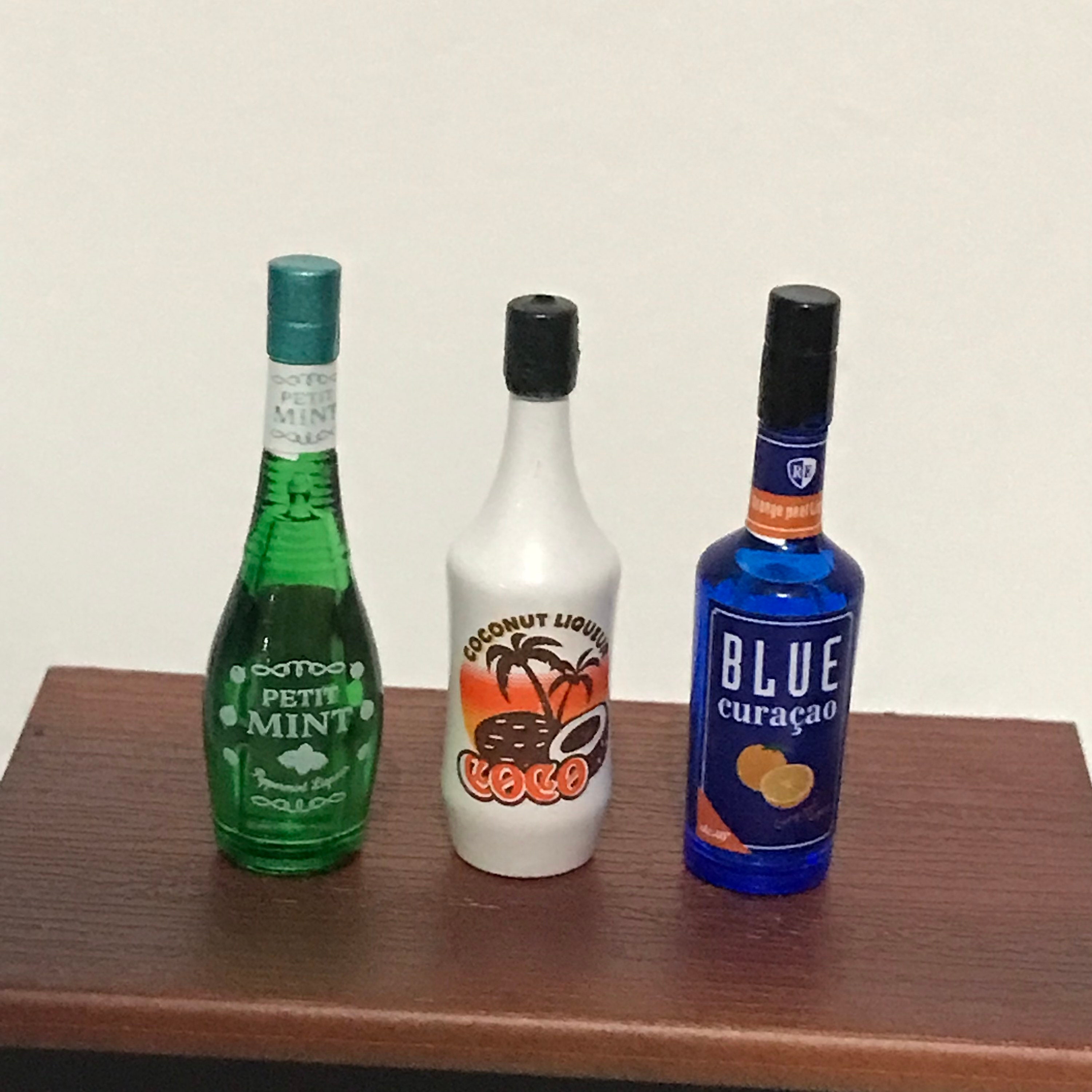 Miniatura Artigianale Per Casa Delle Bambole | Cassetta Di Morfina Piena In Legno Scala 1:12