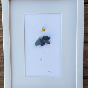 pebble art flowers, flowers art, home decor, cottage decor, wall art flowers, anniversary gift, birthday gift, housewarming gift, flower bee