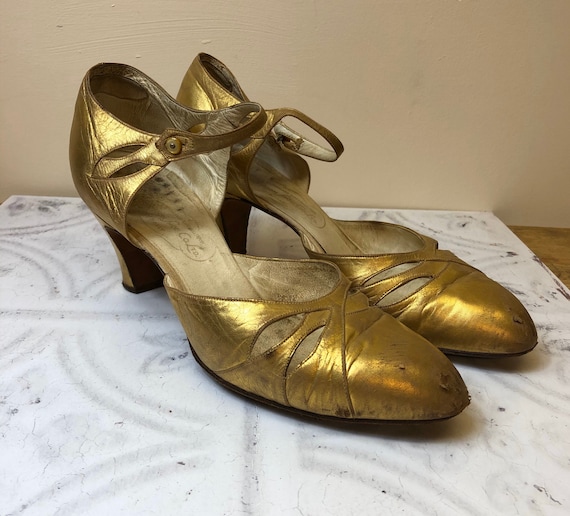 1930’s Original Vintage Gold Sandals Shoes Size UK