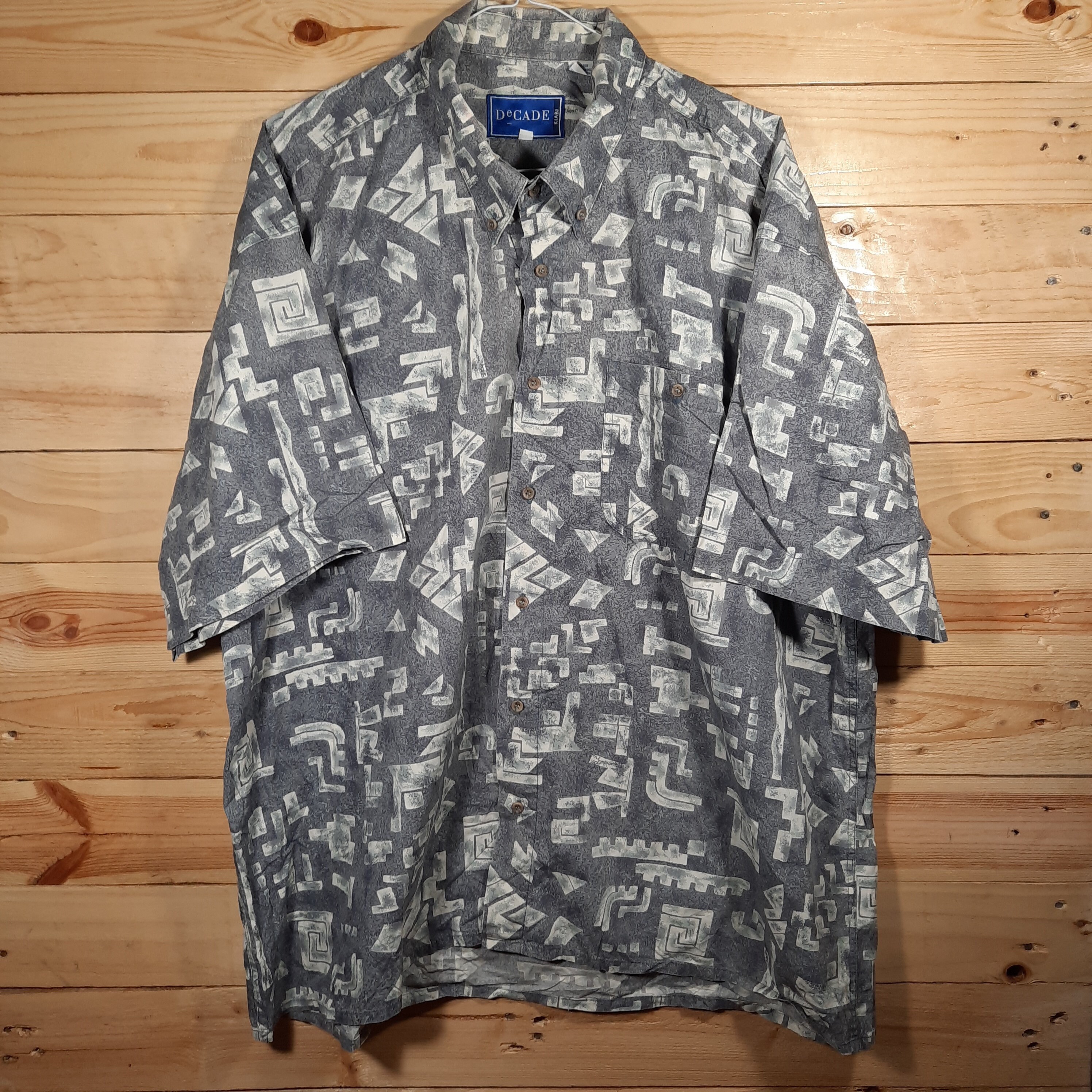 Image of Vintage Mens 1990S Blue & White Funky Geometric Print Shirt - 2xl Crazy Print/Hawaiian -Quality Menswear
