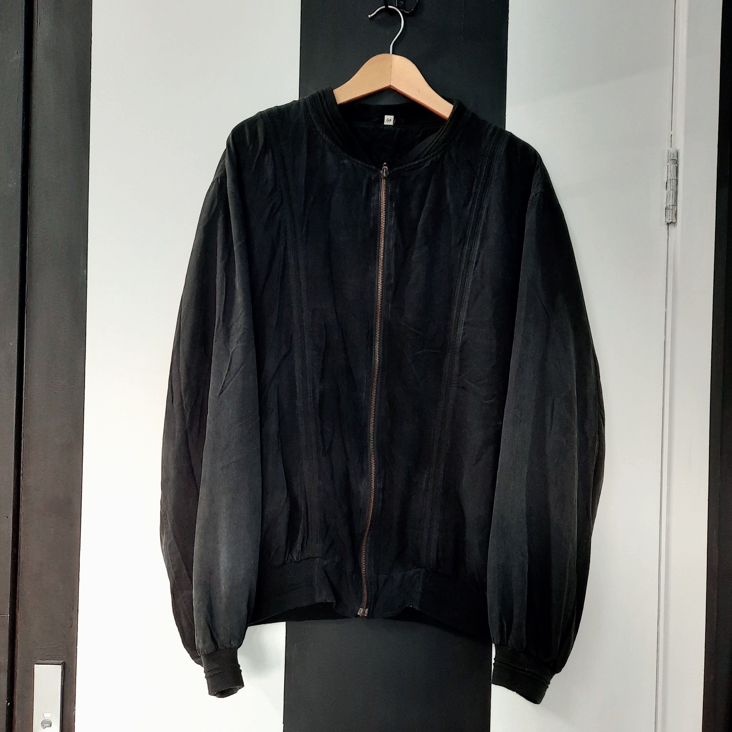 Image of Vintage Mens 1980S Black Silk Bomber Jacket Large Quality Retro Fashion