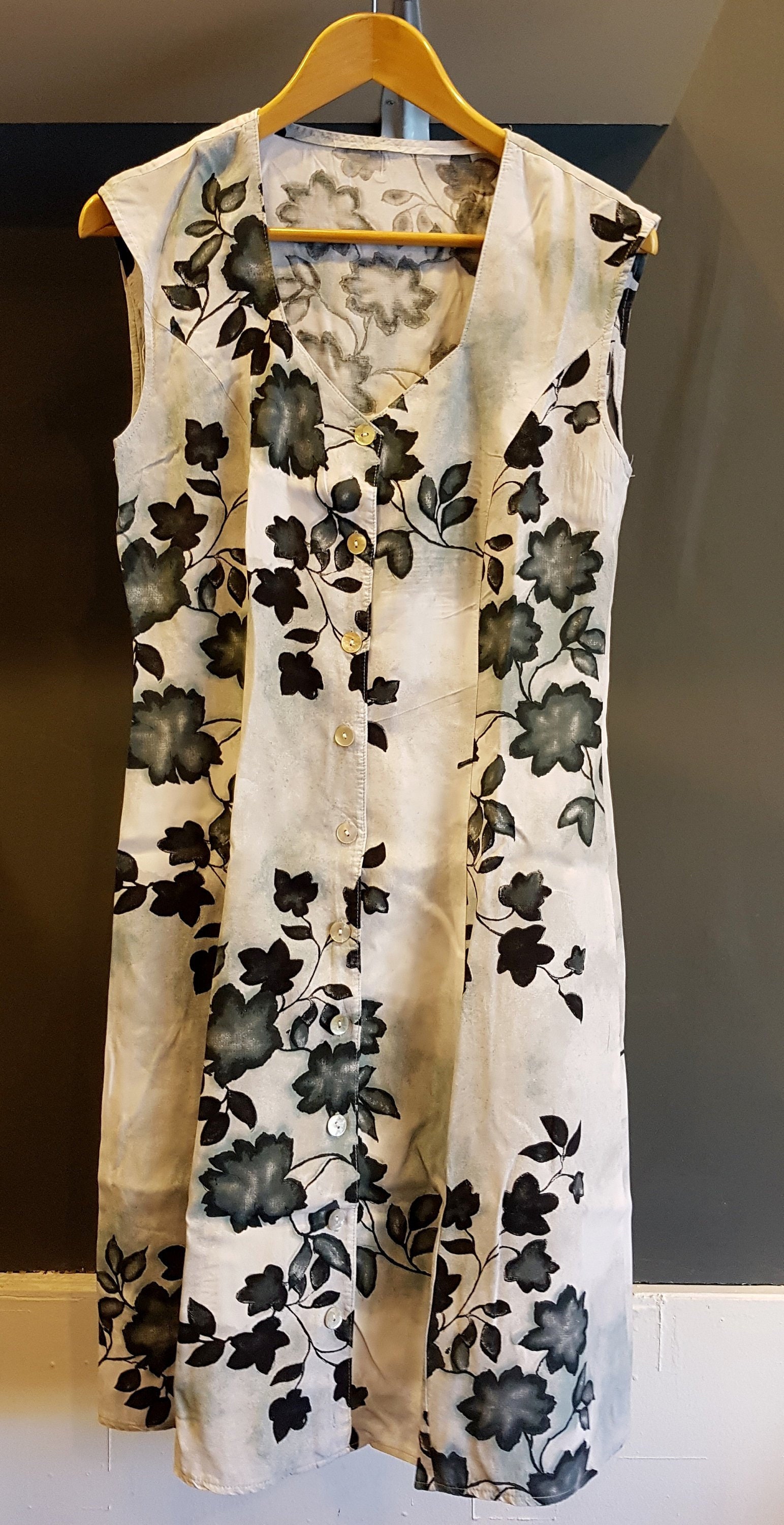 Image of S Vintage Womens Leaf&branch Art Patterned Sleeveless Dress Size  -Quality Retro Fashion