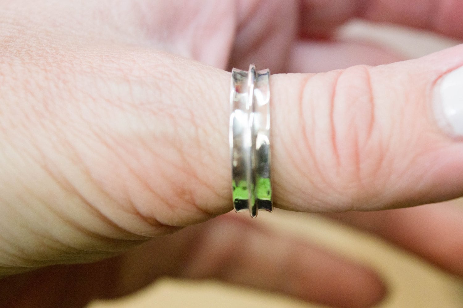 Anello A Fascia In Argento Sterling Martellato: Anello Per Il Pollice Da 7 Mm - Italia - Foto 3