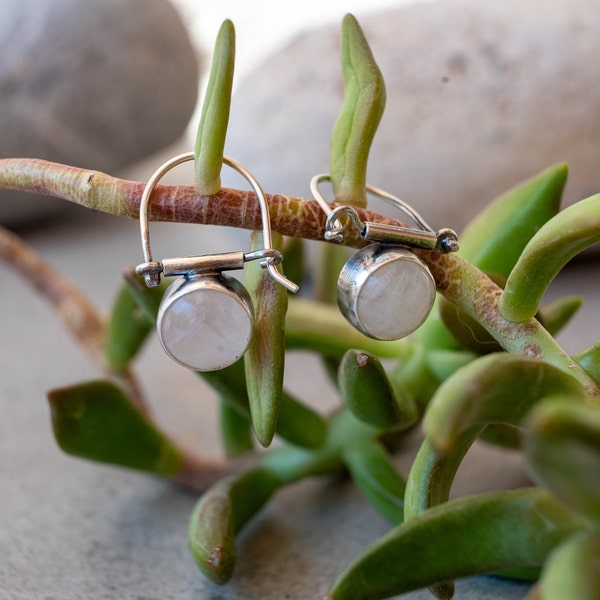 Moonstone earrings - Sterling silver earrings