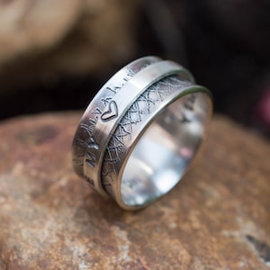 Personalized silver ring, Sterling silver ring, Spinner ring in sterling silver, Unique spinner ring, Silver band ring, Handmade silver ring