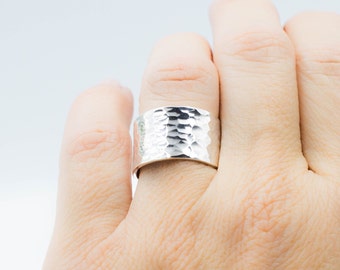 Adjustable  hammered ring - Sterling silver ring