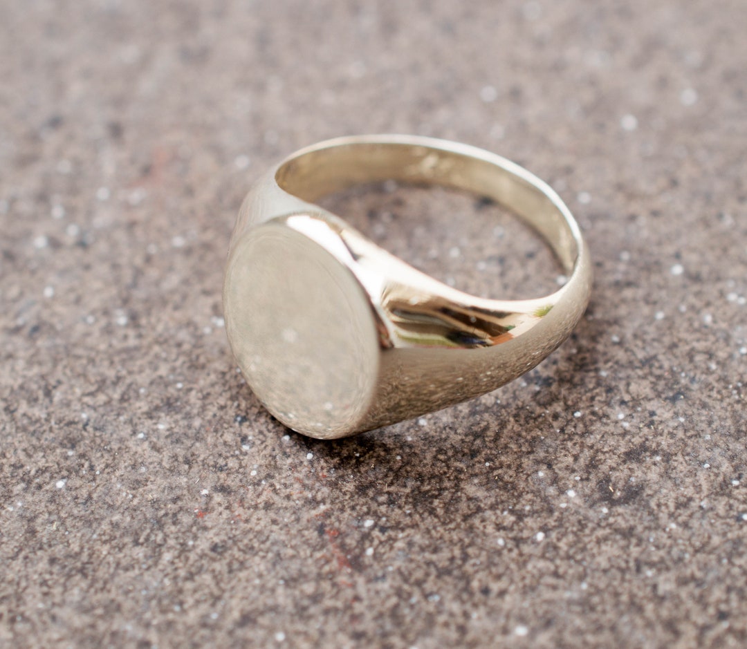 Silver Signet Ring, Oval Signet Ring in Sterling Silver Silver Signet Ring, Oval Signet Ring in Sterling Silver