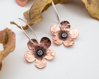 Flower earrings - Copper earrings - Mixed metal earrings - Handmade flower earrings - Copper floral earrings - Copper Jewelry - Copper jewel