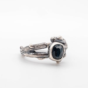 Sterling silver branch ring with Tourmaline, Unique twig ring, Nature inspired ring, Gift for her, Strling silver ring, Tourmaline ring