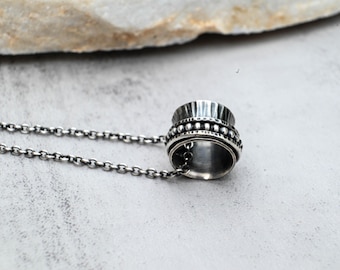 Oxidized Silver Spinner Necklace, Moving Relief Pendant with 45cm Chain
