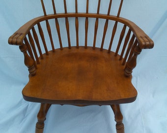 Ethan Allen Baumritter Heirloom Nutmeg Maple Spindle Back Dining Arm Captain Chair #440