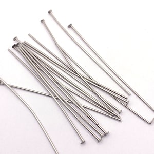 Newcraft Jewelry Head Pins for Jewelry Making | Ship Straight and Unbent (150 Pieces 3 Inches 76mm 22 Gauge) Flat-Head Brass Dressmaker Headpins | Jew