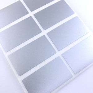 Lot de 100 autocollants promotionnels rectangulaires à gratter, argentés, 42 mm - EMB1088