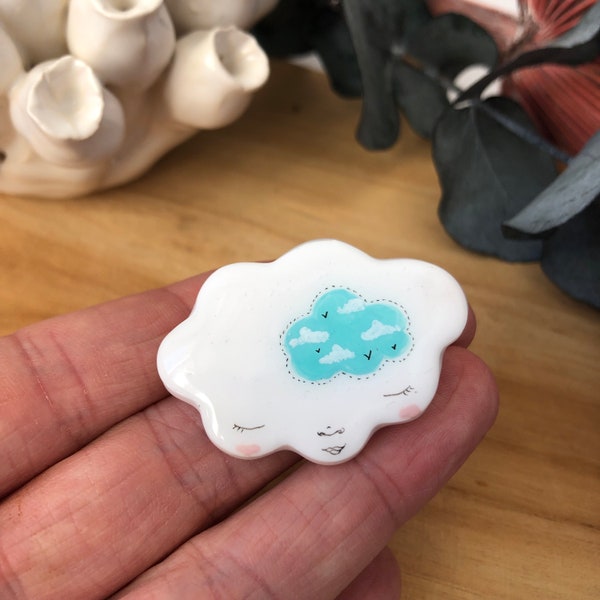 Broche nuage blanc en argile polymère fait main poétique