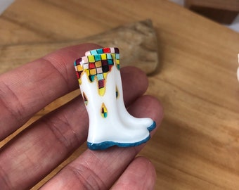 Pin’s unique bottes de pluie Elmer en argile polymère fait main poétique