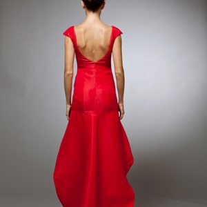 Evening Gown, Cocktail Dress, Bridesmaid, Full Length, Bright Red, Silk Gazar, Scoop neck, Cap sleeves, Cutaway skirt, Sweep train. image 2