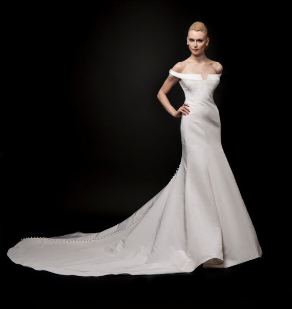 Modern Wedding Dress Low Back Wedding Dress Sexy Wedding Etsy