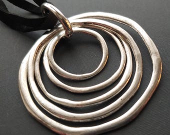 The Concentric Pewter Ring Pendant by Via Murano