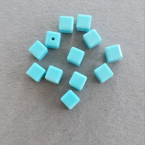 SWAROVSKI #5601 Cube Bead 4mm Turquoise Non AB (12 Pieces)