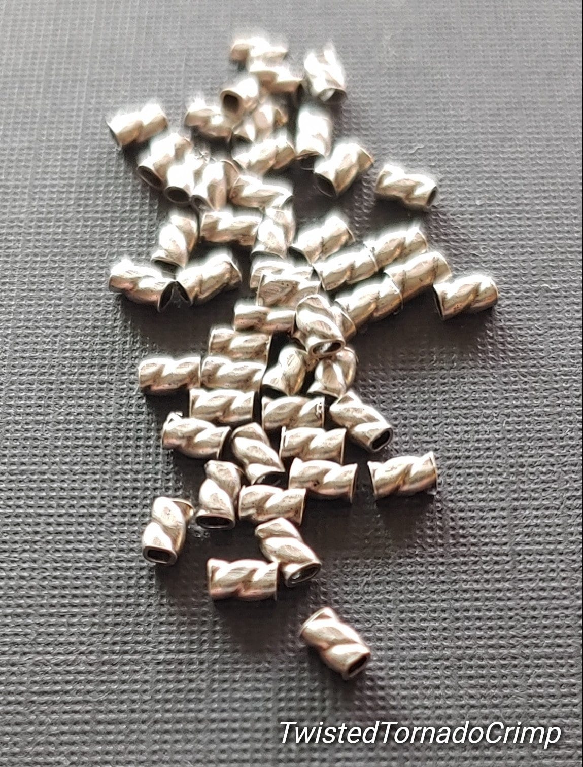 Perlina Twisted Tornado Crimp® 99,9% Argento Moonlight ULTRAPLATE® .024 3 mm (scegli la dimensione della confezione). Prodotto negli Stati Uniti