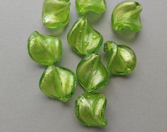 Bead Lot of 9 Lampworked Green Twisted Glass Beads Measuring 16x16mm.