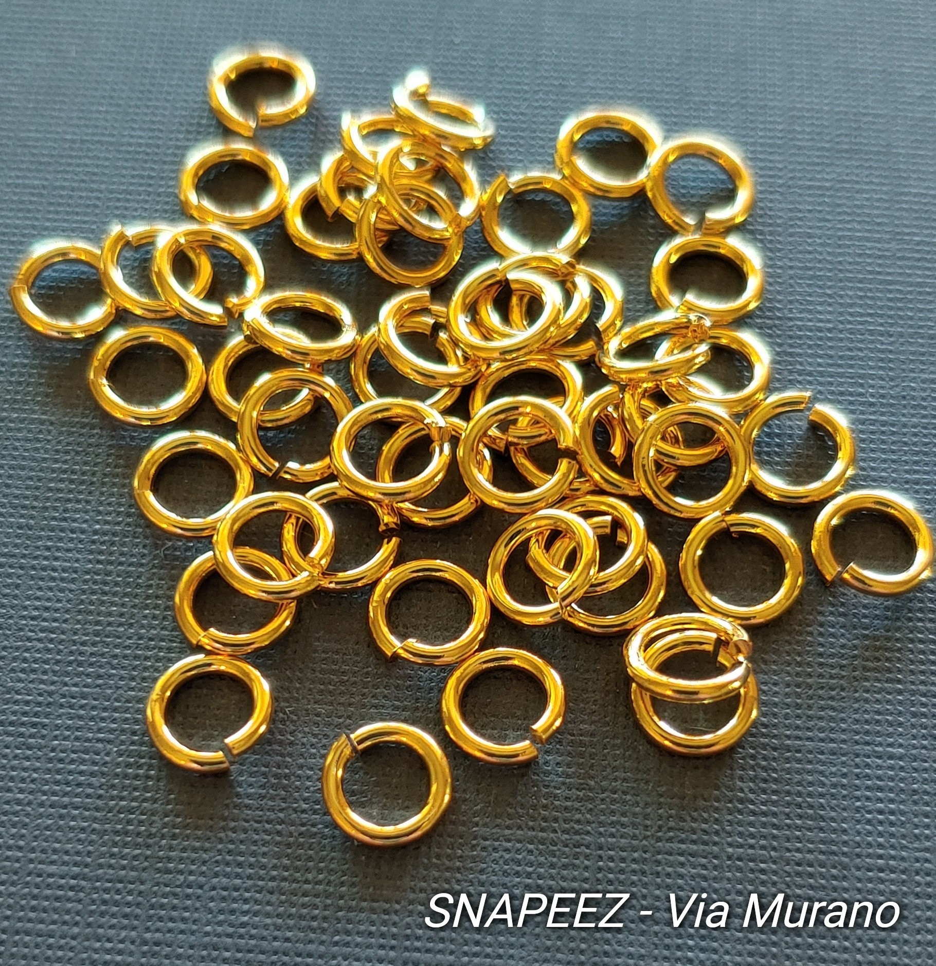 37-391-135 Gold-Filled Jump Ring, Round - 3mm, 24-gauge - Rings & Things