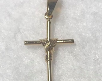 18KT Yellow Gold Cross Pendant