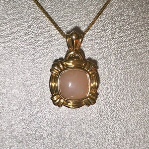 14kt Yellow Gold Peruvian Pink Opal Pendant