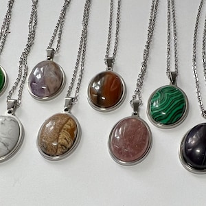 Quartz Jasper Malachite Agate Amethyst Howlite Chrysoprase Chalcedony Stainless Steel Necklace Hypoallergenic