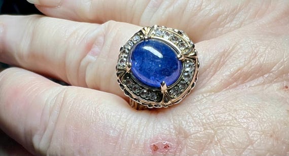5.37cts Tanzanite Cab White Zircon Sterling Silver Rhodium & YG Plated Ring Sz8