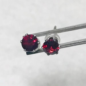 1cttw Pyrope Garnet Sterling Silver Stud Earrings