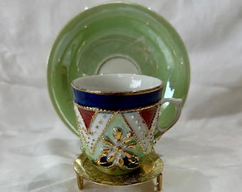 アンティークの日本製モリアージュデミタスカップ＆ソーサー • 宝石付き金箔張り 1900年頃