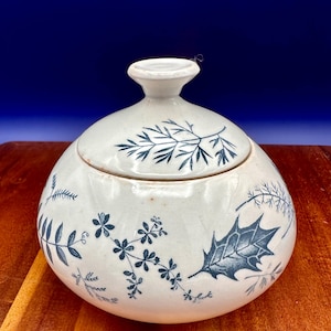 Vintage Ridgeway Ironstone Sugar Bowl – “Woodside” Blue Leaf Pattern – Staffordshire England – Mid Century English Tableware