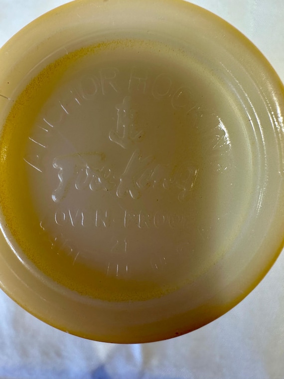 Fire-king Anchor Hocking Stacking Mug – Yellow Milk Glass, 1960s