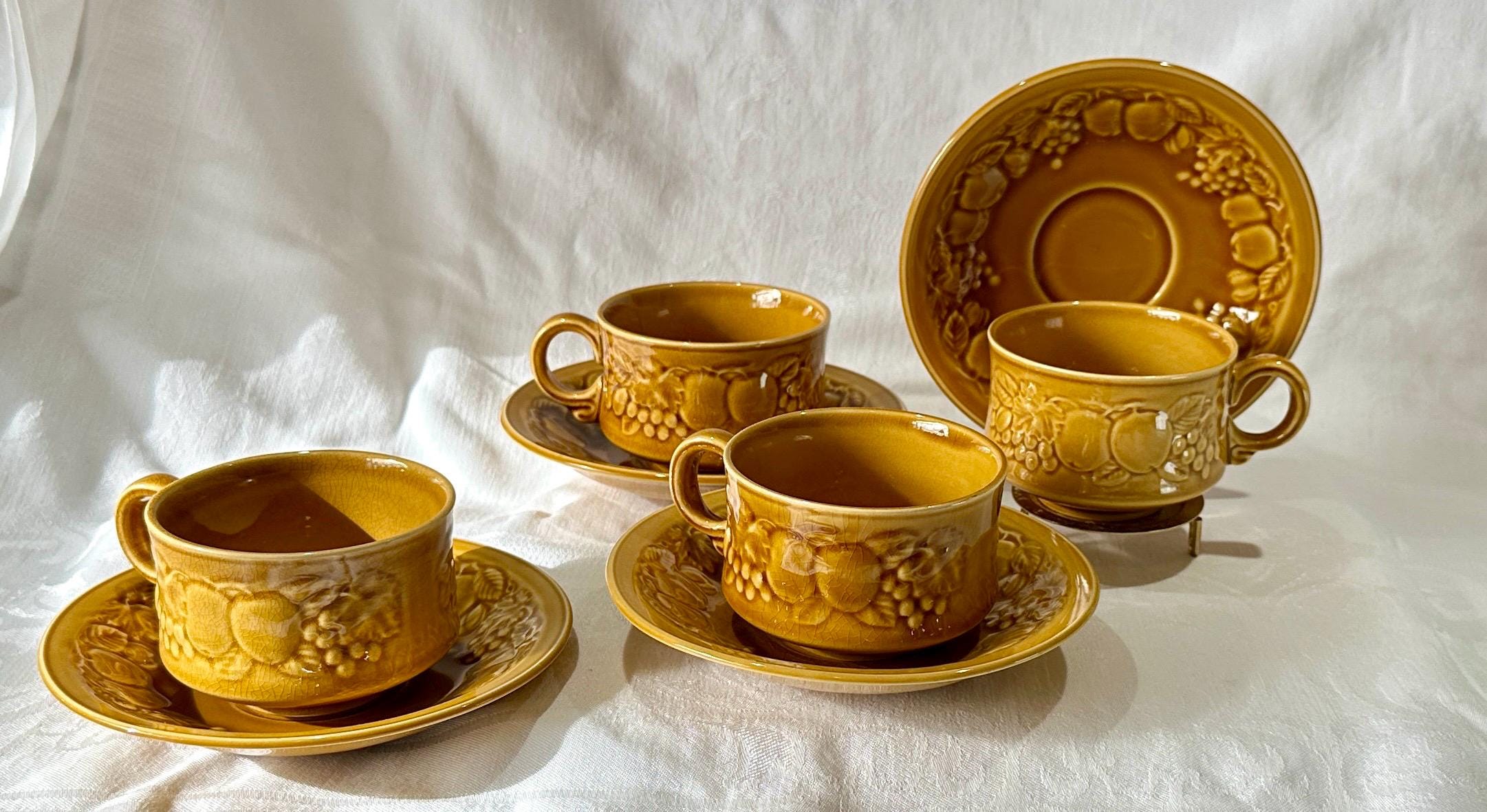  Worcester ロイヤルウースター　ランチョンマット 4枚セット Set of 4 Royal Worcester Crown Ware Cups & Saucers - Etsy