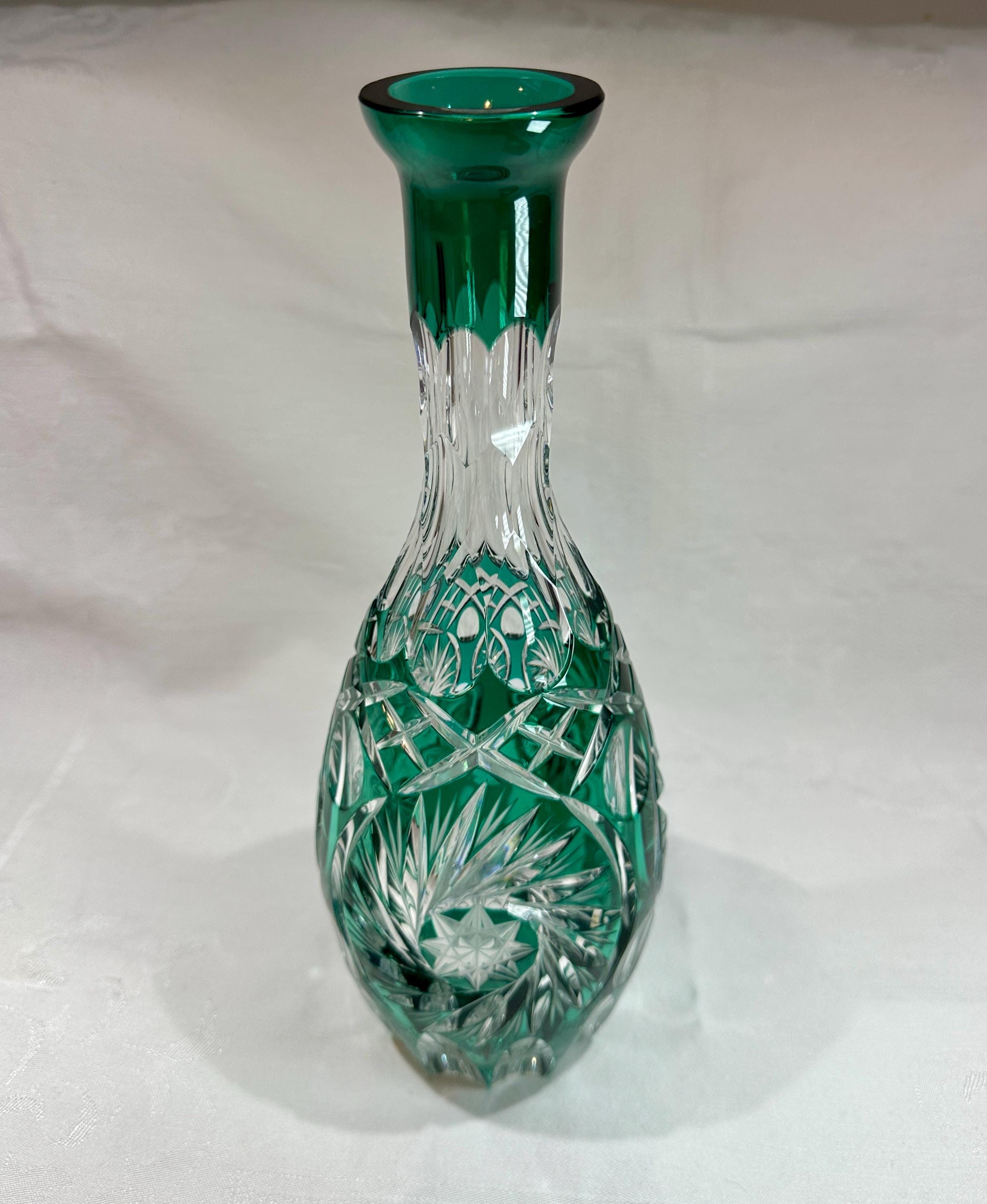 ボヘミアンエメラルドグリーンカット クリアクリスタル花瓶 Emerald Green Bohemian Cut-to-clear Crystal Vase | 29 Cm Hand-cut