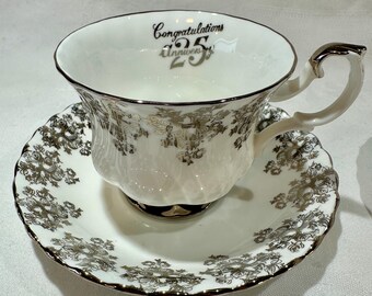 ロイヤルアルバート25周年記念ティーカップセット｜シルバーフローラル