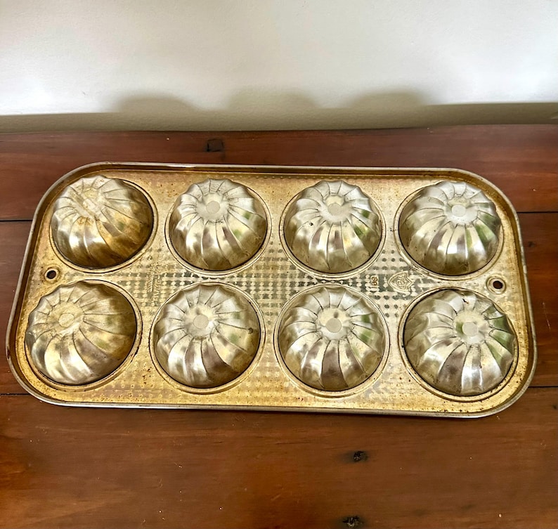 Vintage GSW Bake-rite Tin Muffin Pan Fluted 8 Cup Baking Mold - Etsy
