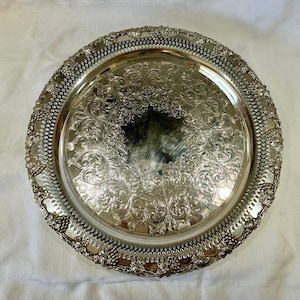 Grand Plateau Circulaire En Plaqué Argent Falstaff - Diamètre 25,5 Cm - Très Orné